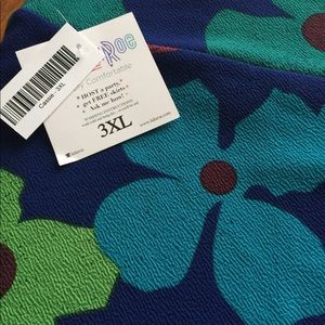LuLaRoe Cassie